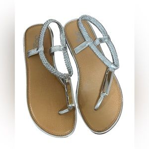 Mirror detail thong sandal